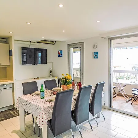 Apartment Terre Marine-2 By Interhome