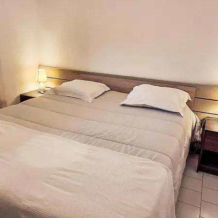 Terre Marine-2 By Interhome 아파트 사나리쉬르메르